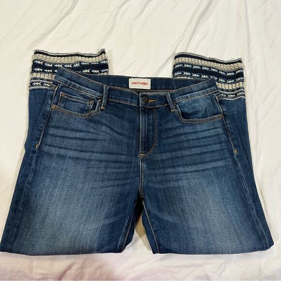 Driftwood Colette Straight Crop with Aztec Embroidered Cuff Med Wash 30 x 26 - Picture 14 of 16